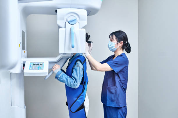 Best Weekend Emergency Dentist in East Los Angeles, CA